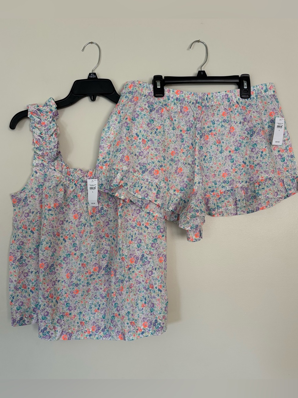 NWT GAP Body Ruffle Floral Pajama Set - Large